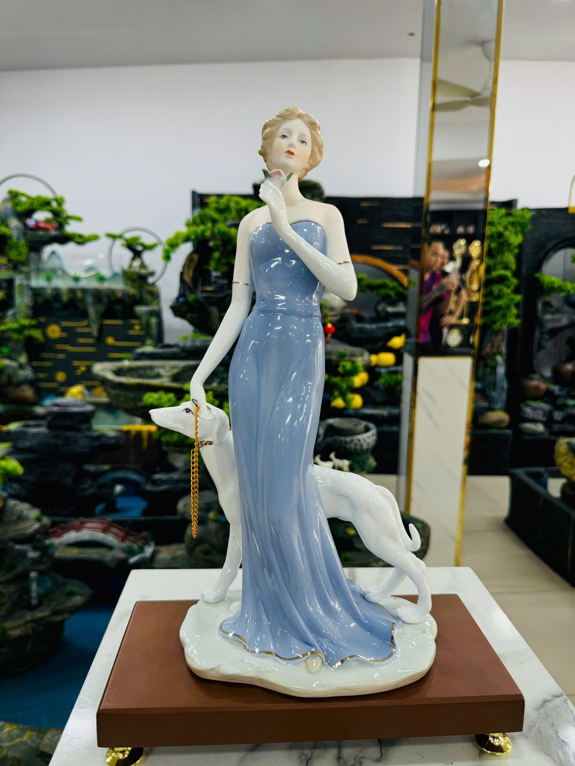 Đồ Trang Trí Tiểu Cảnh Trong Nhà Hình Cô Gái Model NC01