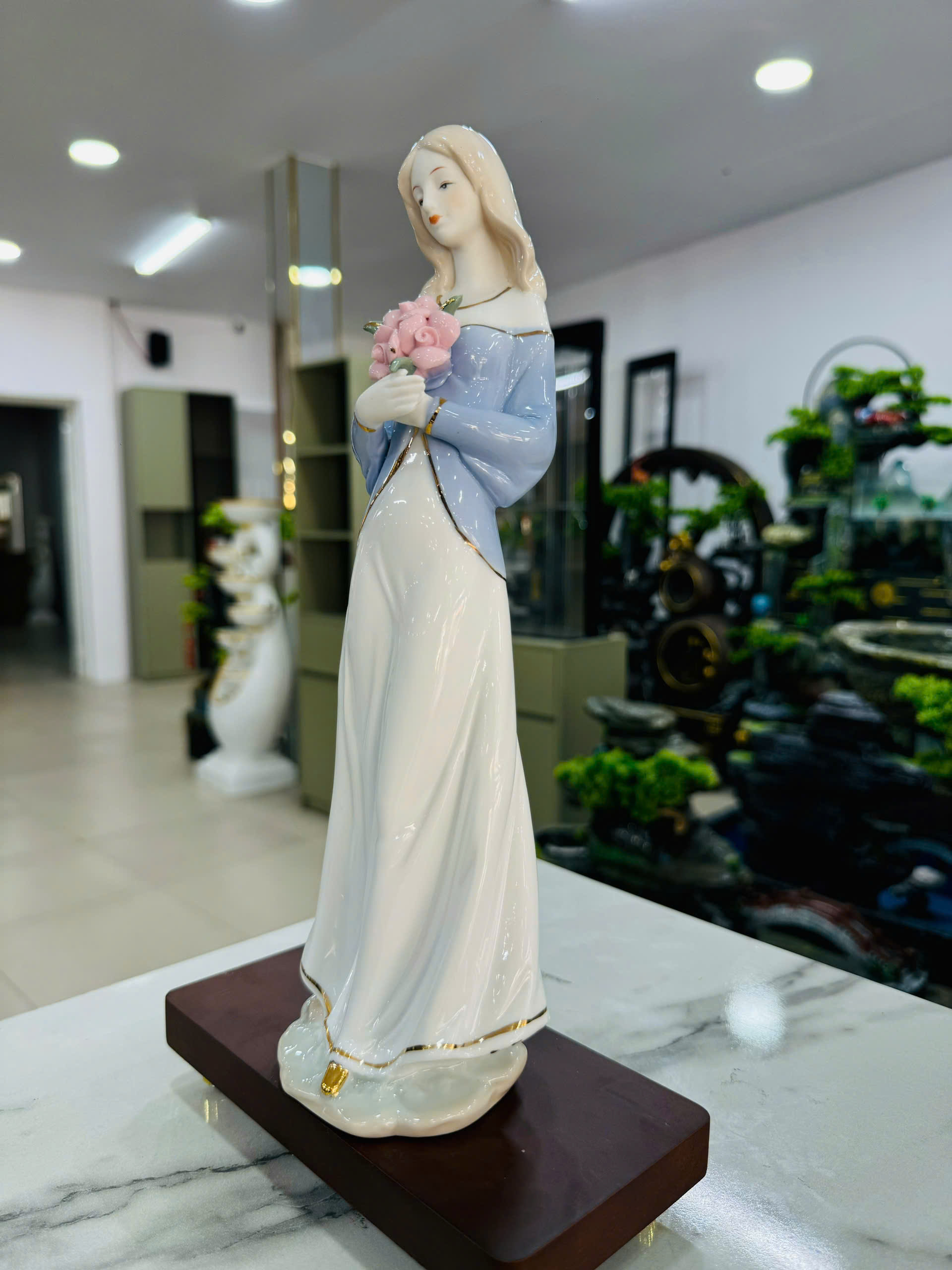 Đồ Trang Trí Tiểu Cảnh Trong Nhà Hình Cô Gái Model HS11