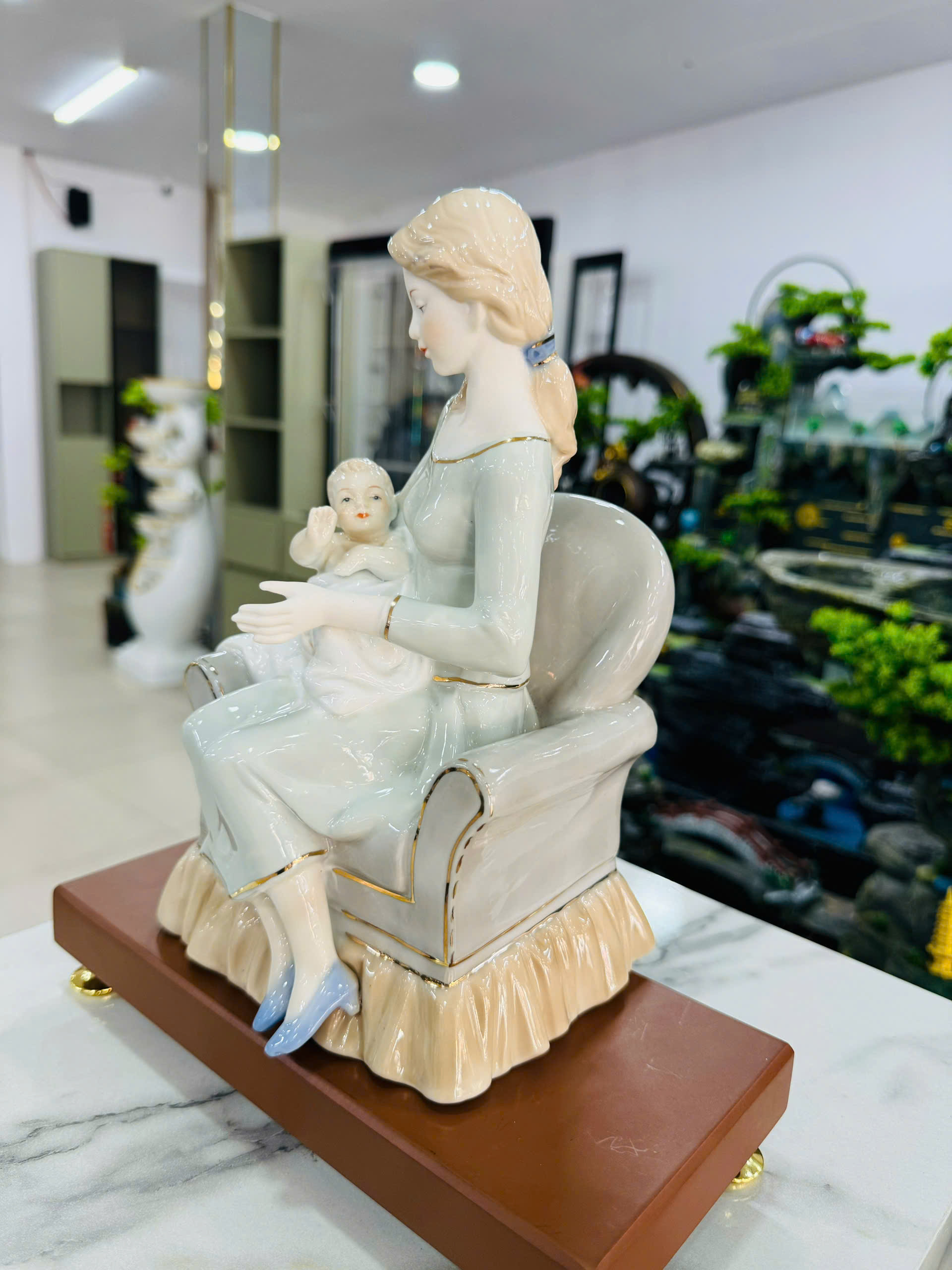 Đồ Trang Trí Tiểu Cảnh Trong Nhà Hình Cô Gái Model ME05