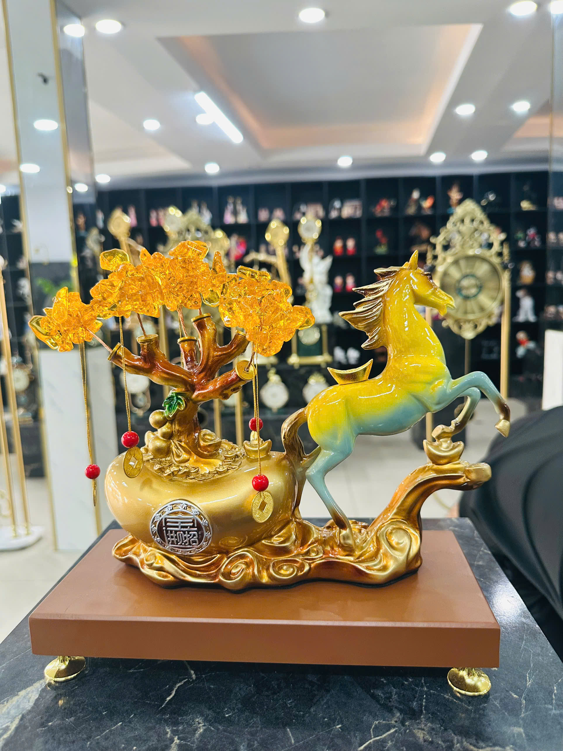 Đồ Trang Trí Tiểu Cảnh Trong Nhà Hình Con Vật Model ZH2503 – Màu Vàng Xanh