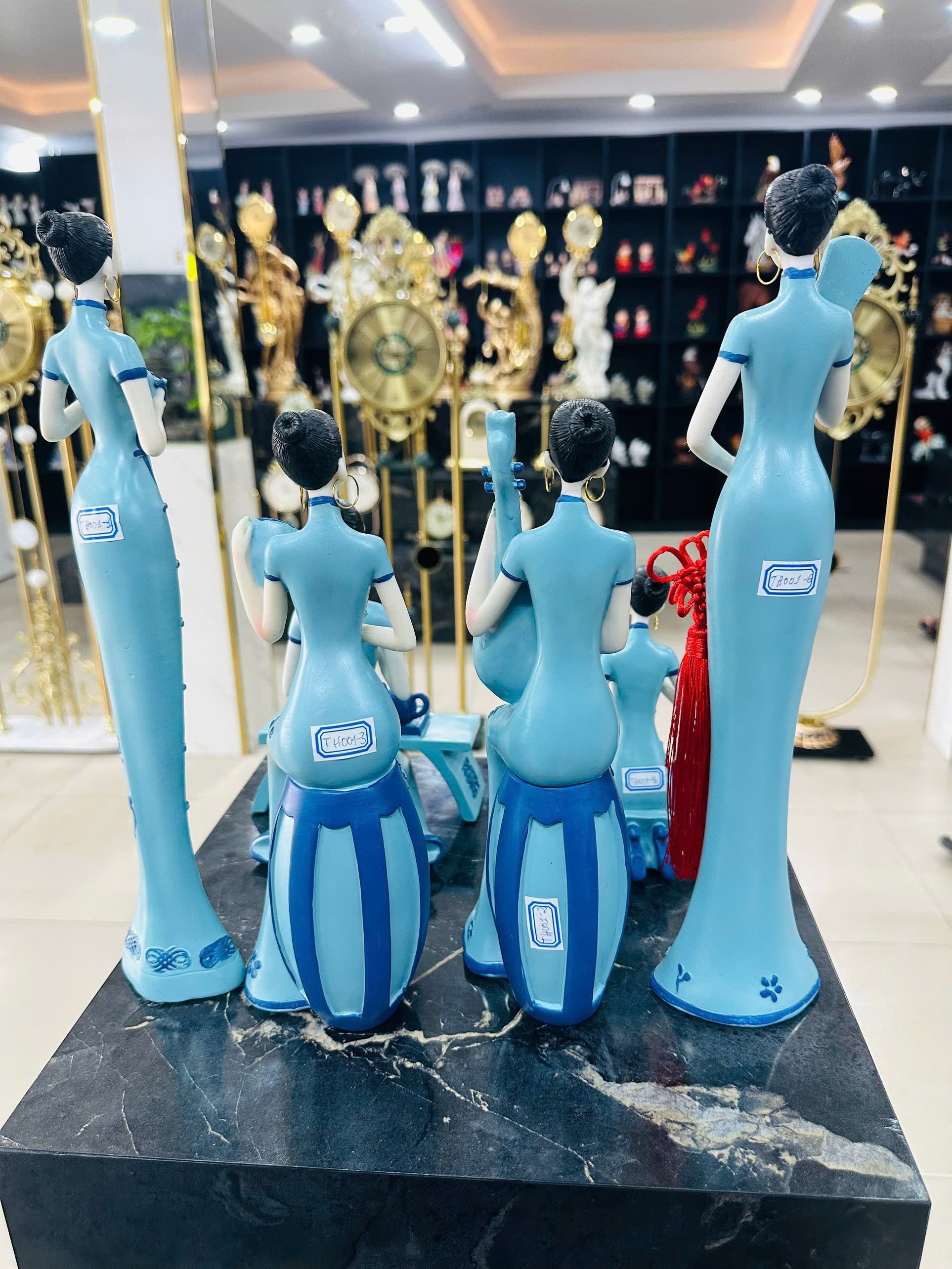 Đồ Trang Trí Tiểu Cảnh Trong Nhà Hình Con Người Model TH001