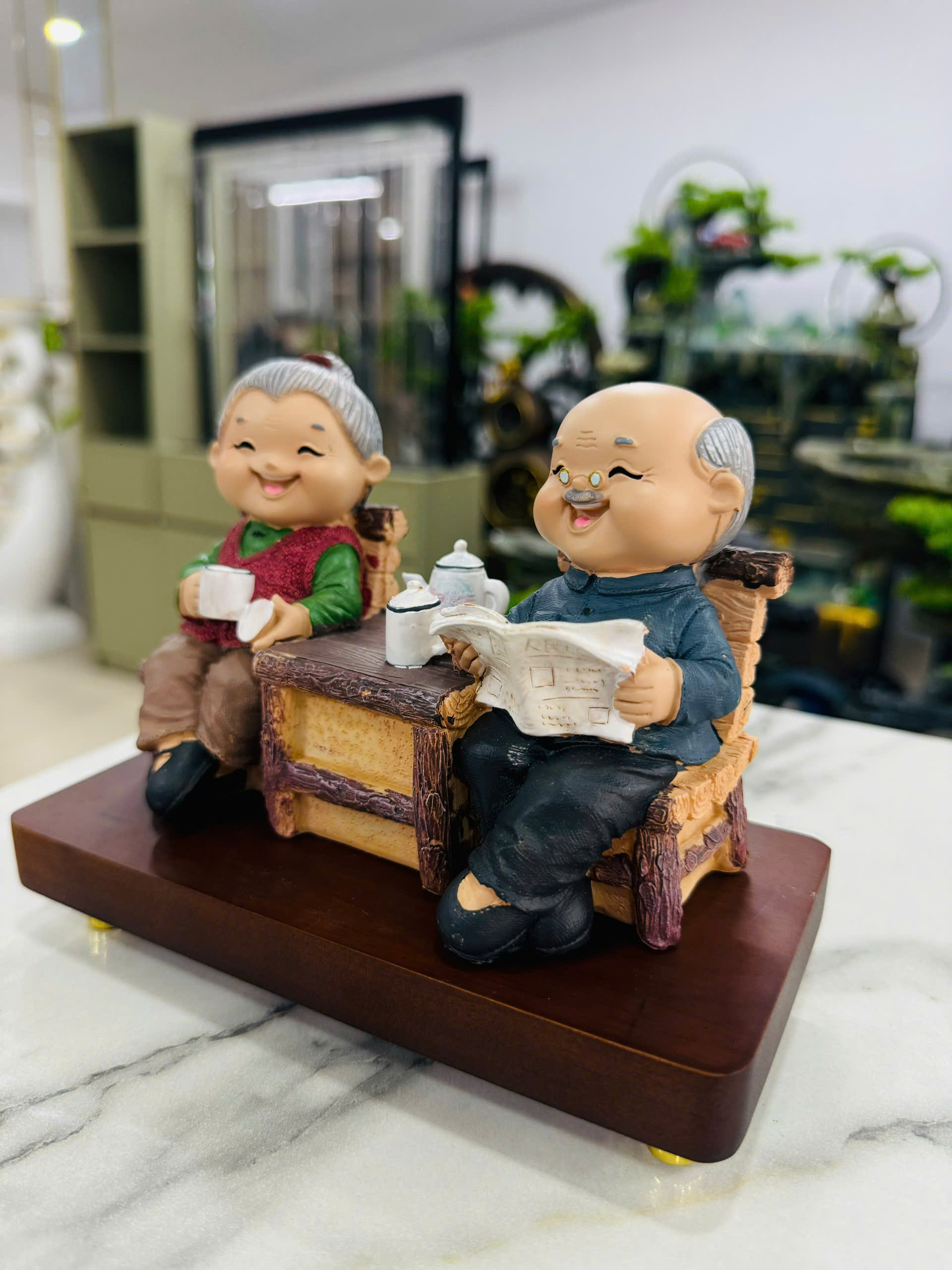 Đồ Trang Trí Tiểu Cảnh Trong Nhà Hình Con Người Model 935-5