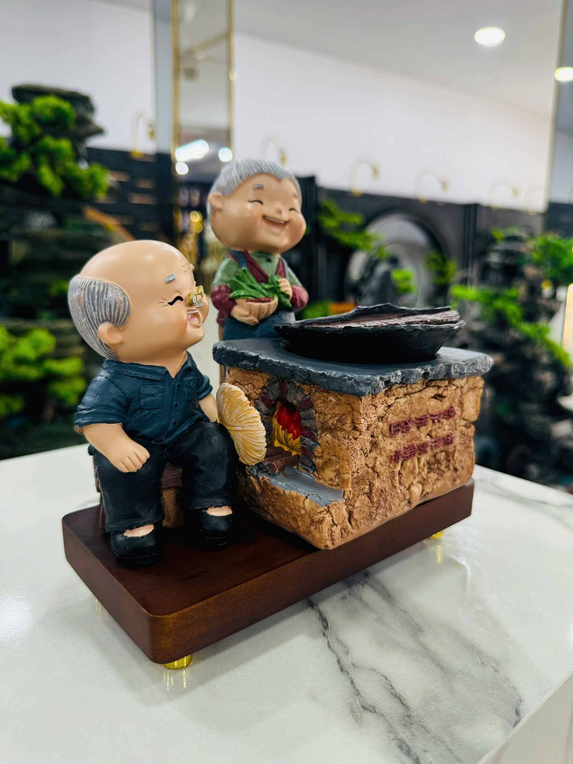 Đồ Trang Trí Tiểu Cảnh Trong Nhà Hình Con Người Model 935-3