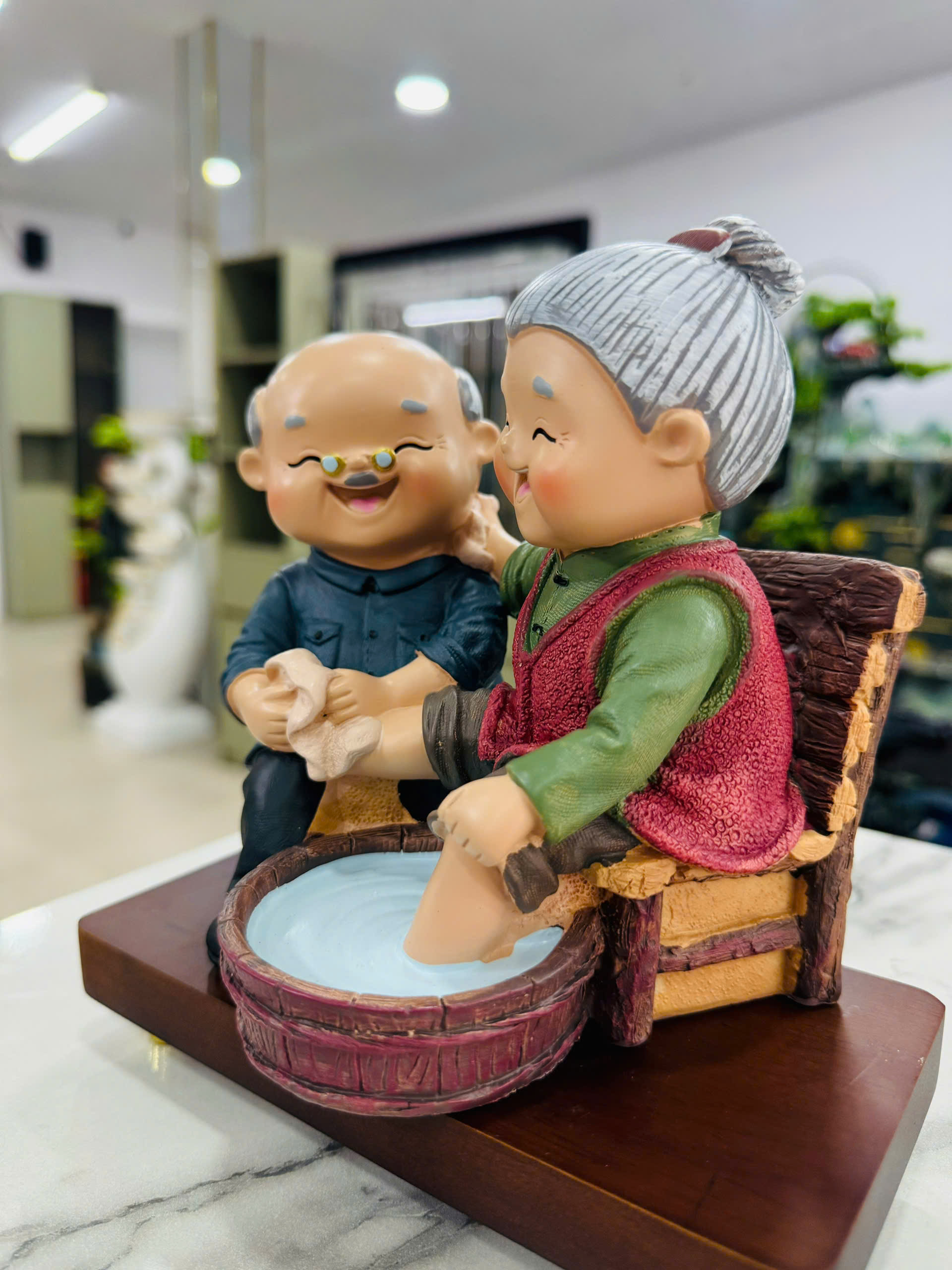 Đồ Trang Trí Tiểu Cảnh Trong Nhà Hình Con Người Model 935-1